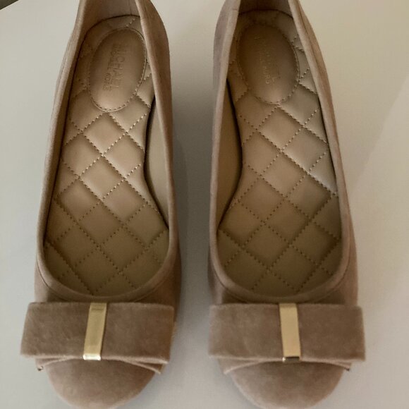 Michael Kors pumps - Picture 2 of 3